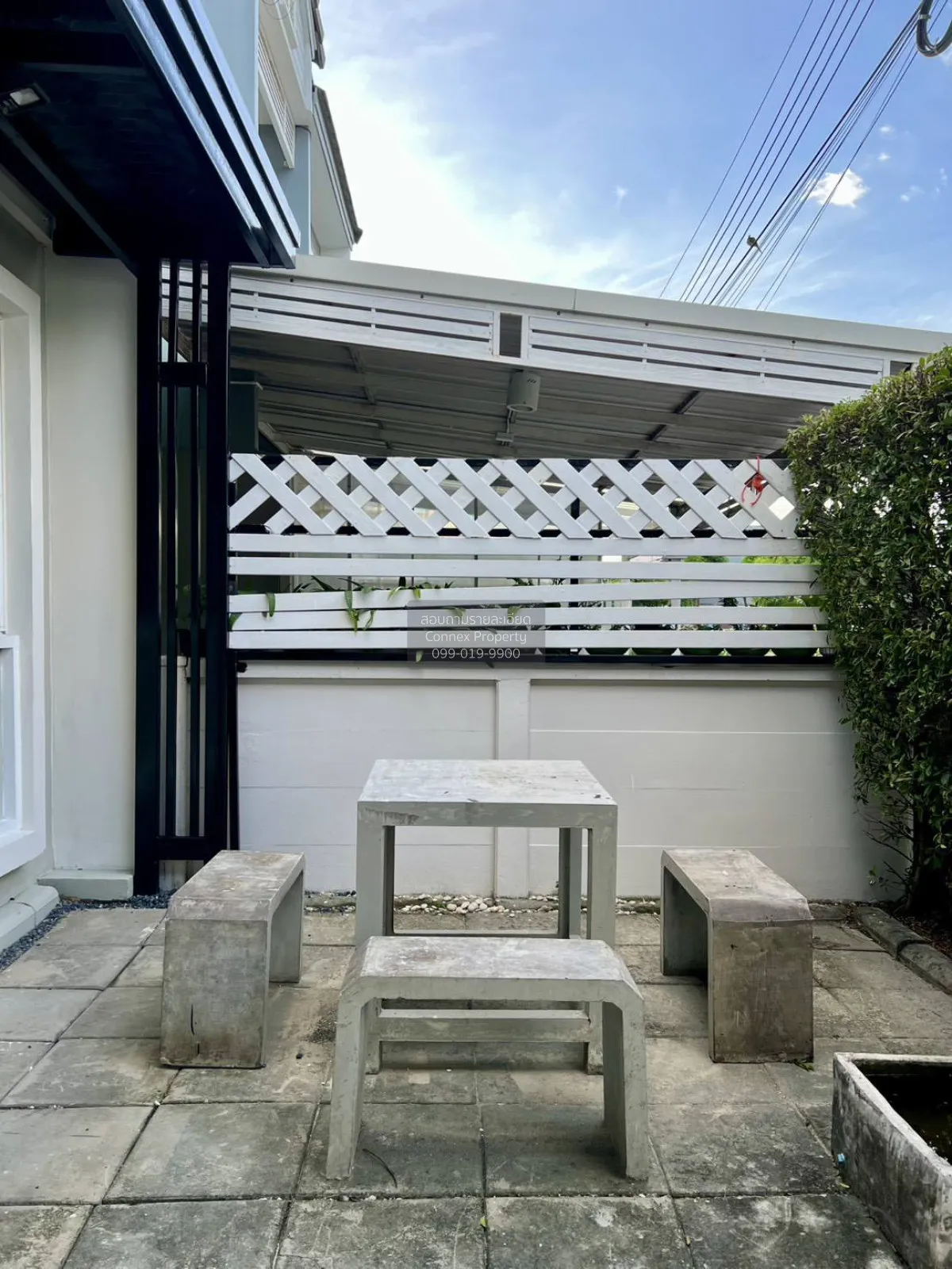 For Sale House , Areeya the Village1 , corner unit , Bang Phli Ya