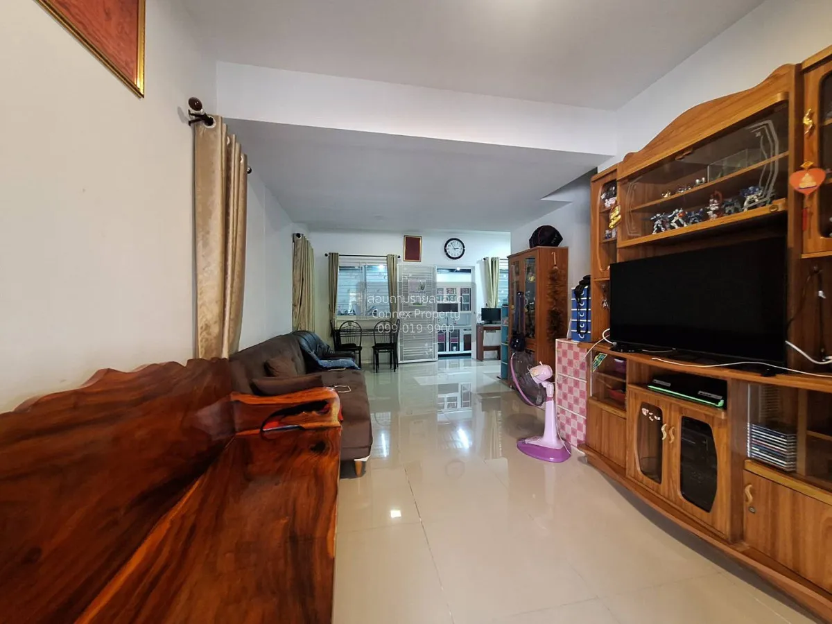 For Sale Townhouse/Townhome  , Baan Pruksa 121 Sahapat - Laemchab 2