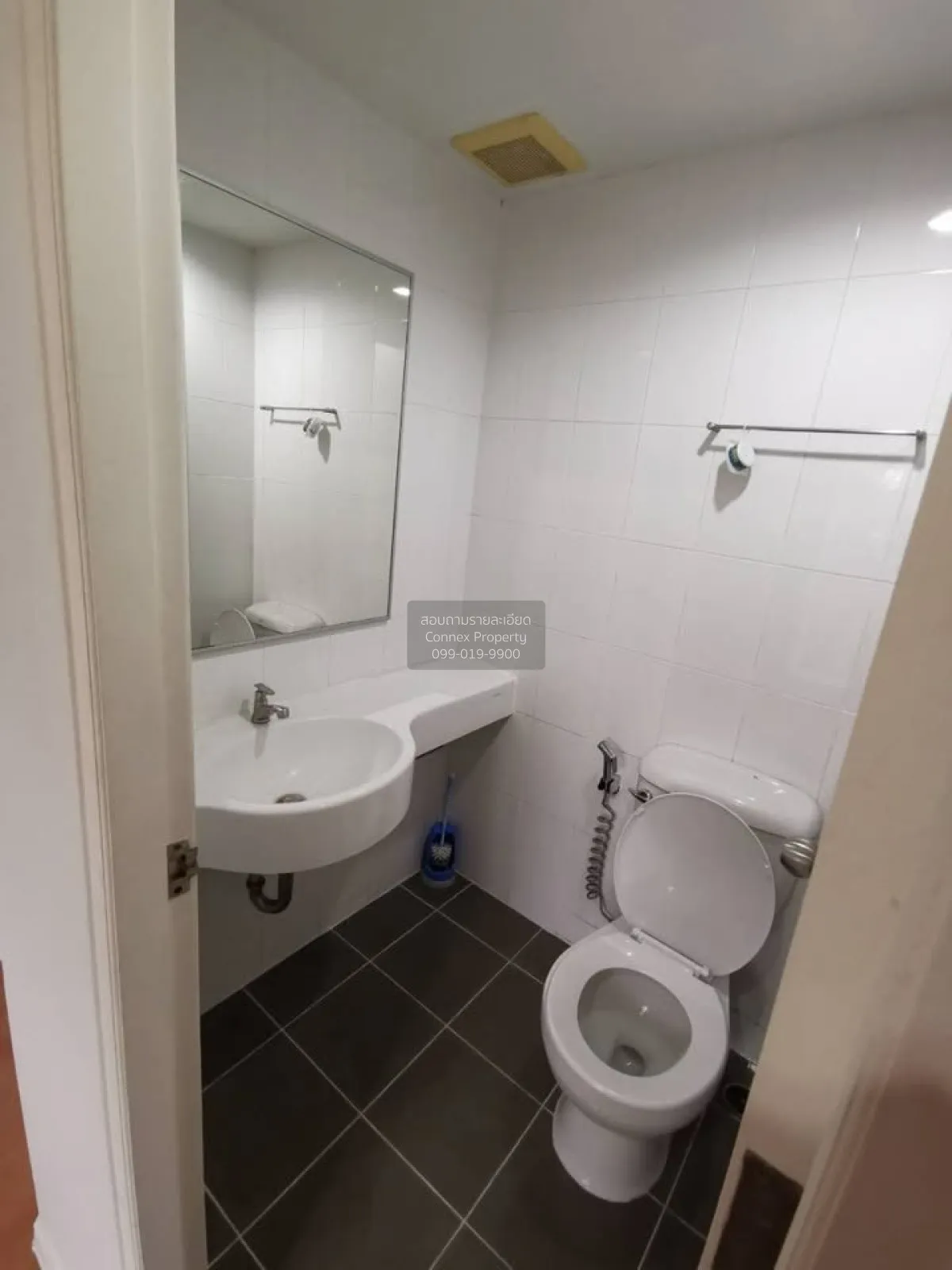 For Sale Condo , Lumpini Condo Town Nida - Serithai , Khlong Kum 