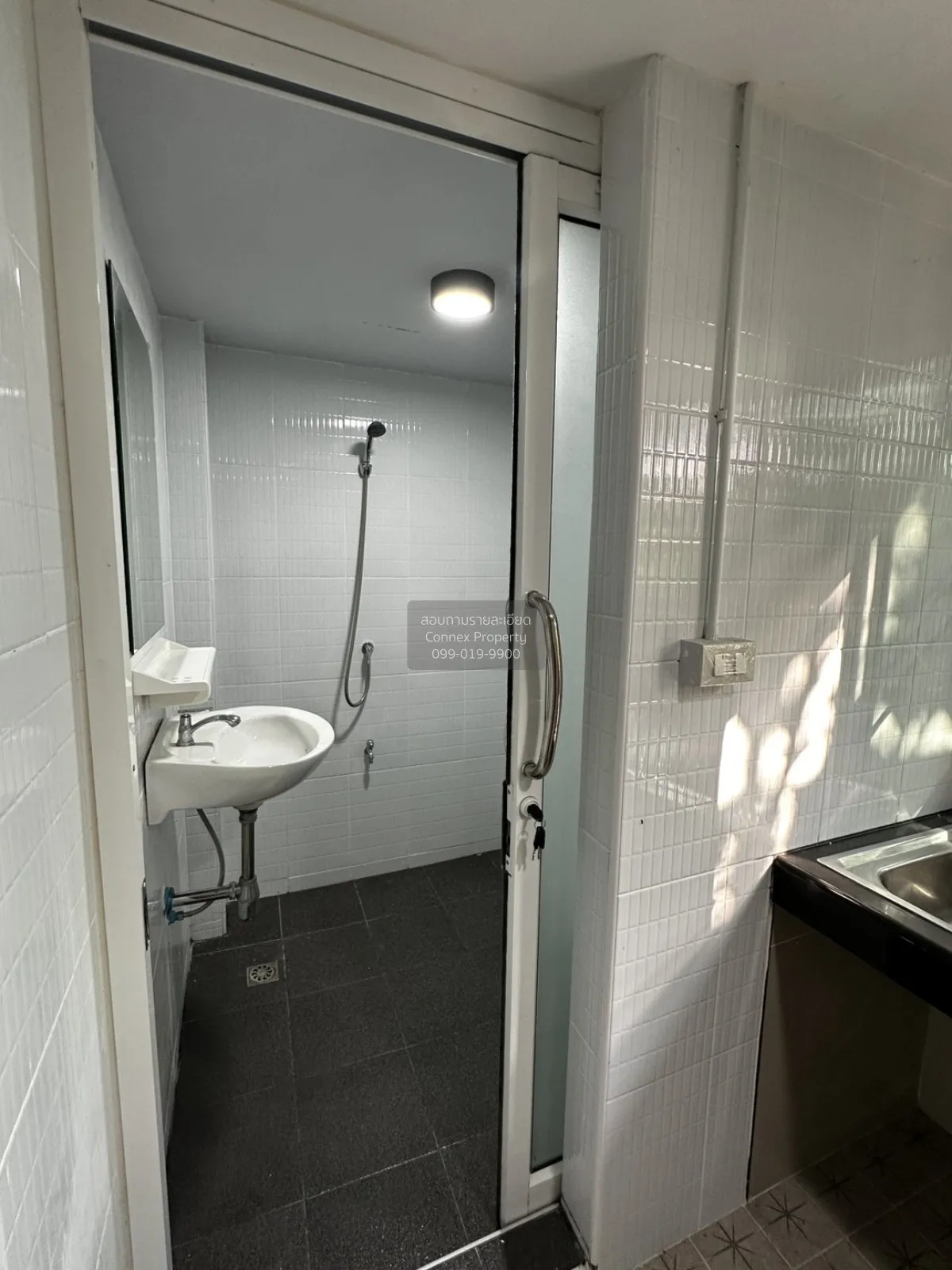 For Sale Commercial Building , Rungnapa Place , MRT-Min Buri , Mi