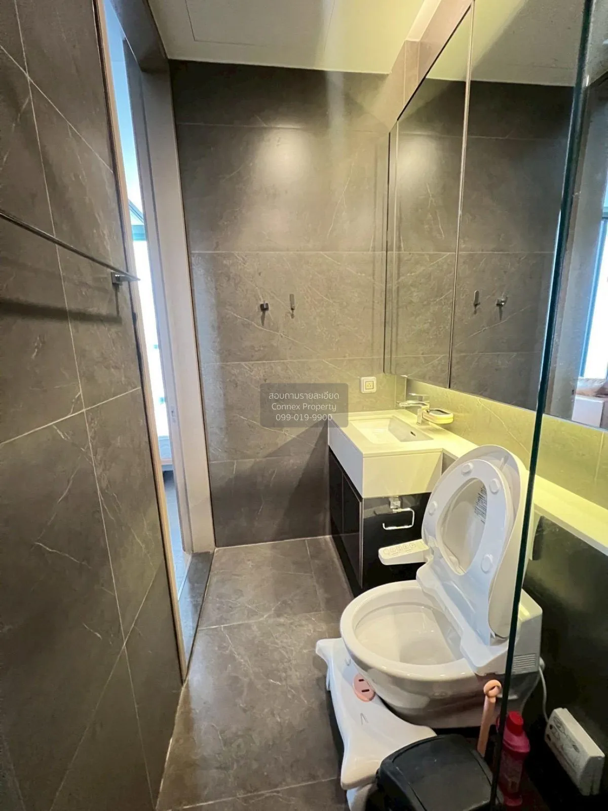 For Sale Condo , The Esse at Singha Complex , high floor , MRT-Ph