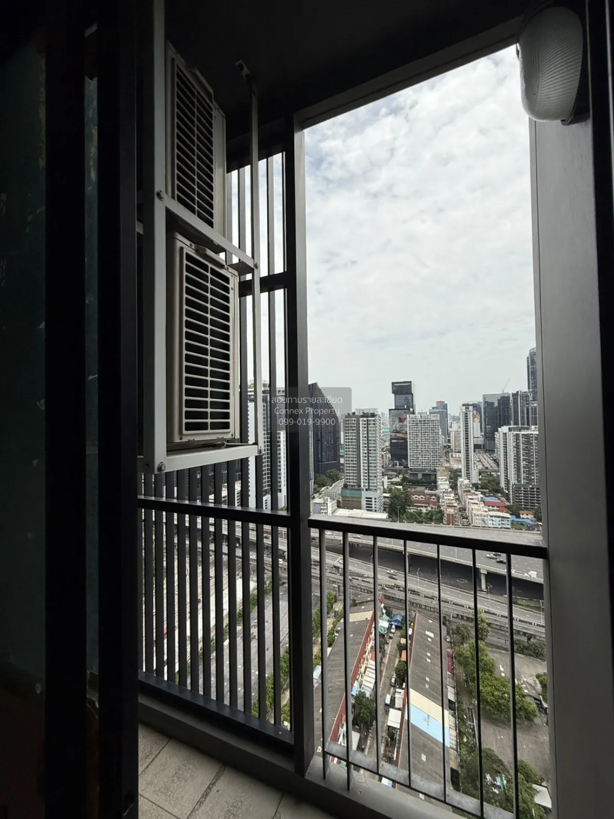 ขายคอนโด  ไลฟ์ อโศก MRT-เพชรบุรี บางกะปิ เขต ห้วยขวาง กรุงเทพ CX-