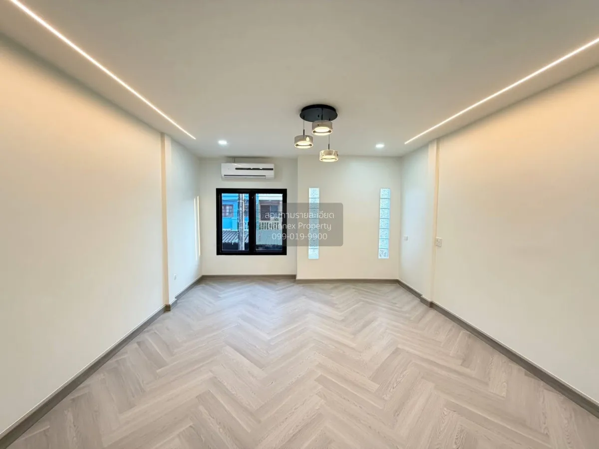 ขายทาวน์โฮม โชคชัย 4 ซอย 22 รีโนเวทใหม่ ลาดพร้าว เขต ลาดพร้าว กรุ 4