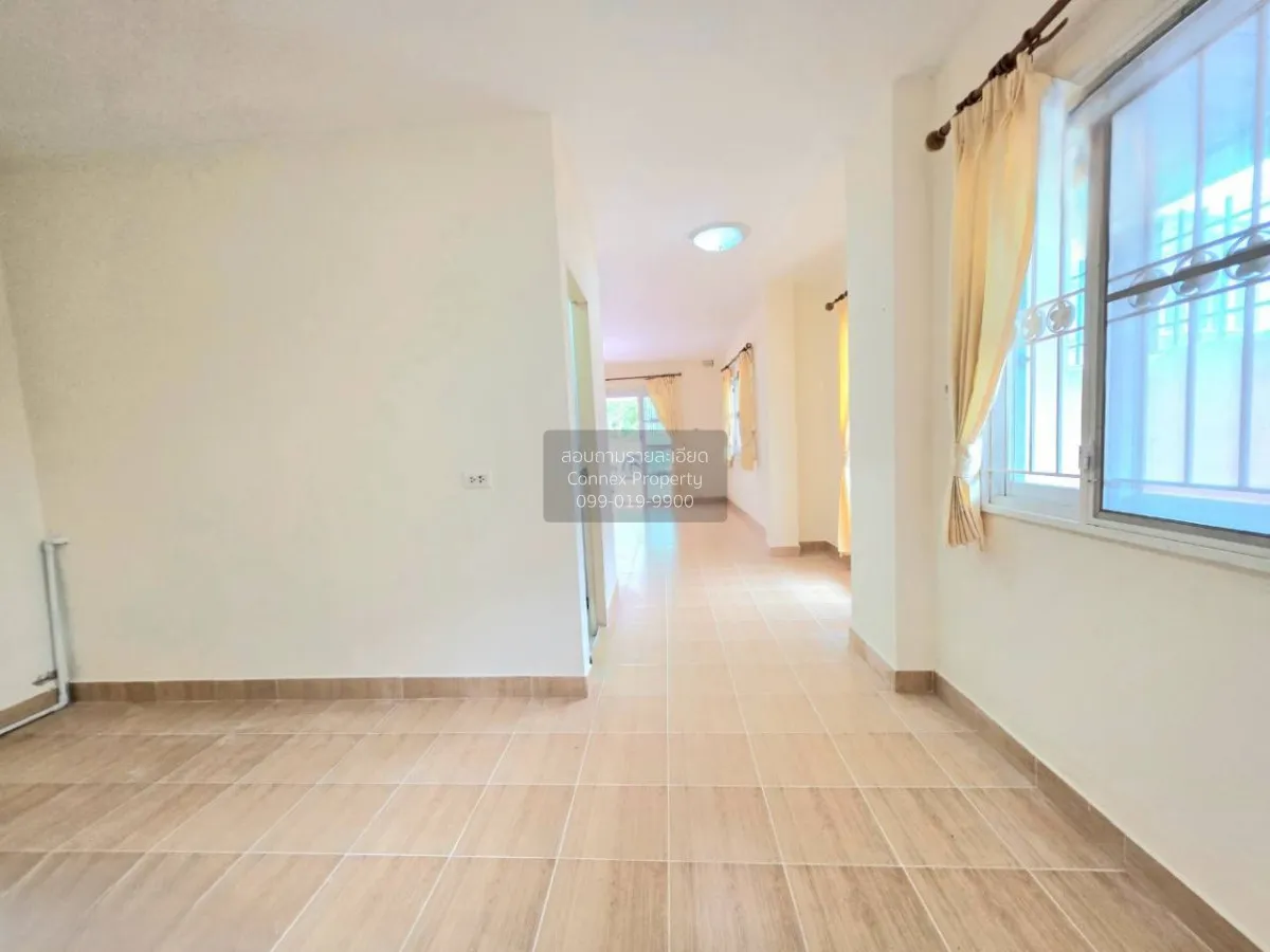 For Sale Townhouse/Townhome  , Baan Thanvalai , corner unit , Bue