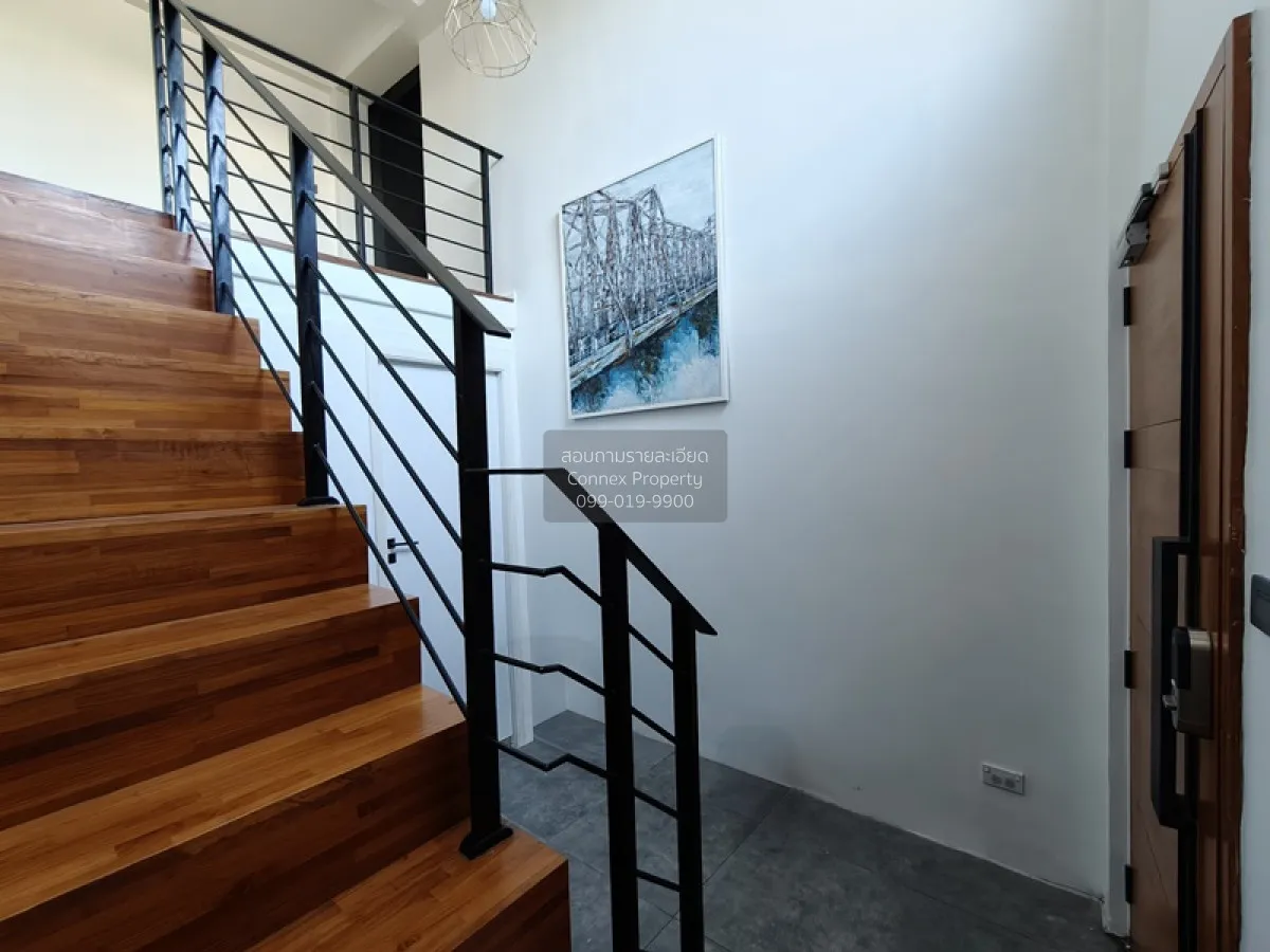 For Rent For Sale 3.5-story commercial building near BTS Royal Th