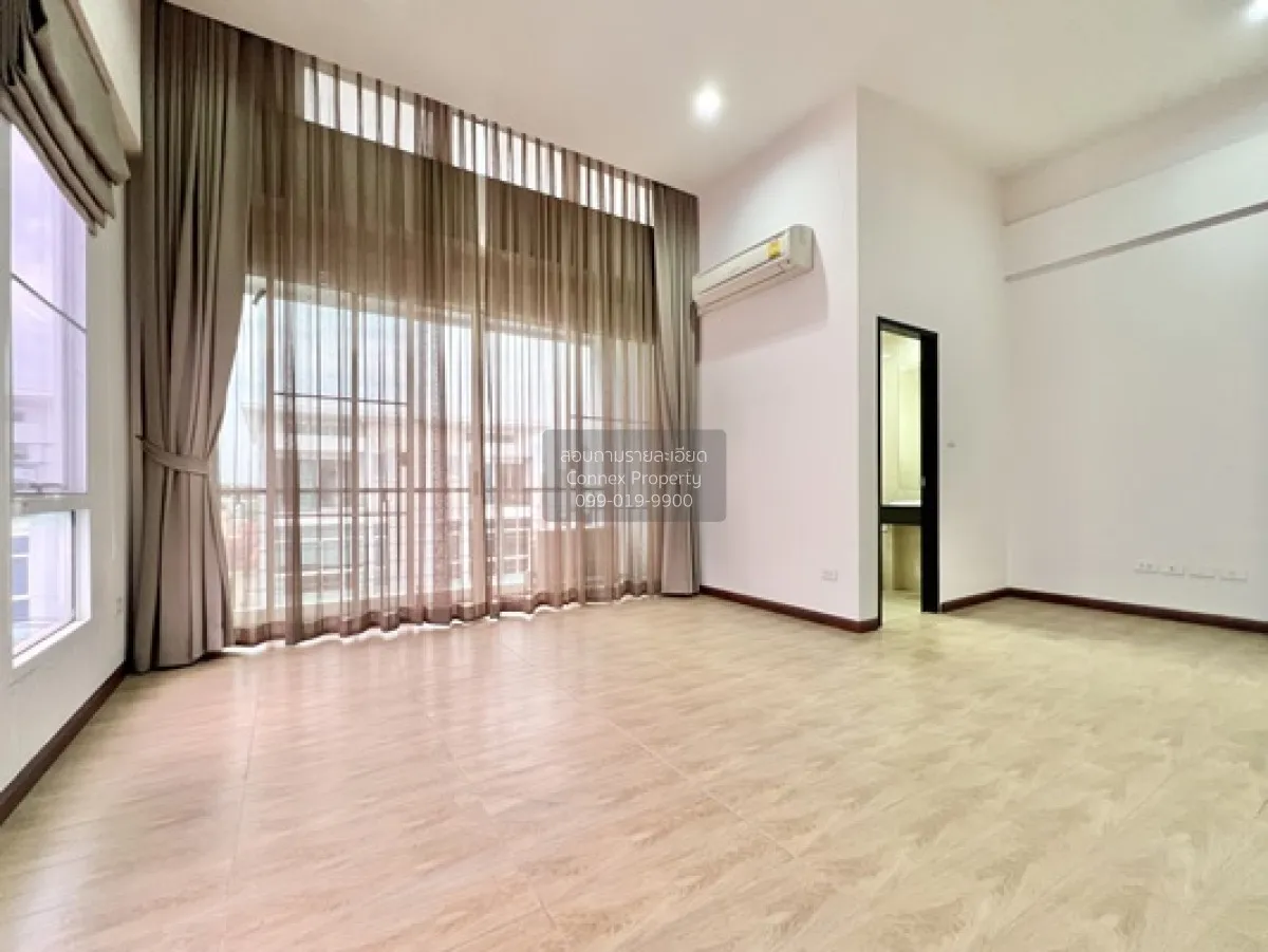 ขายโฮมออฟฟิศ  บิซ แกลเลอเรีย หน้ากว้าง รีโนเวทใหม่ นวลจันทร์ เขต 