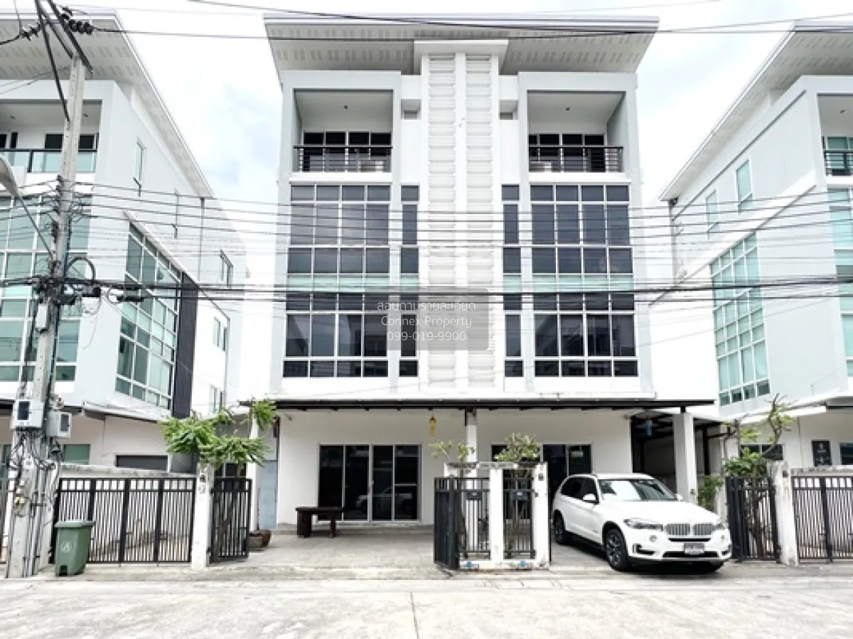 ขายโฮมออฟฟิศ  บิซ แกลเลอเรีย หน้ากว้าง รีโนเวทใหม่ นวลจันทร์ เขต 