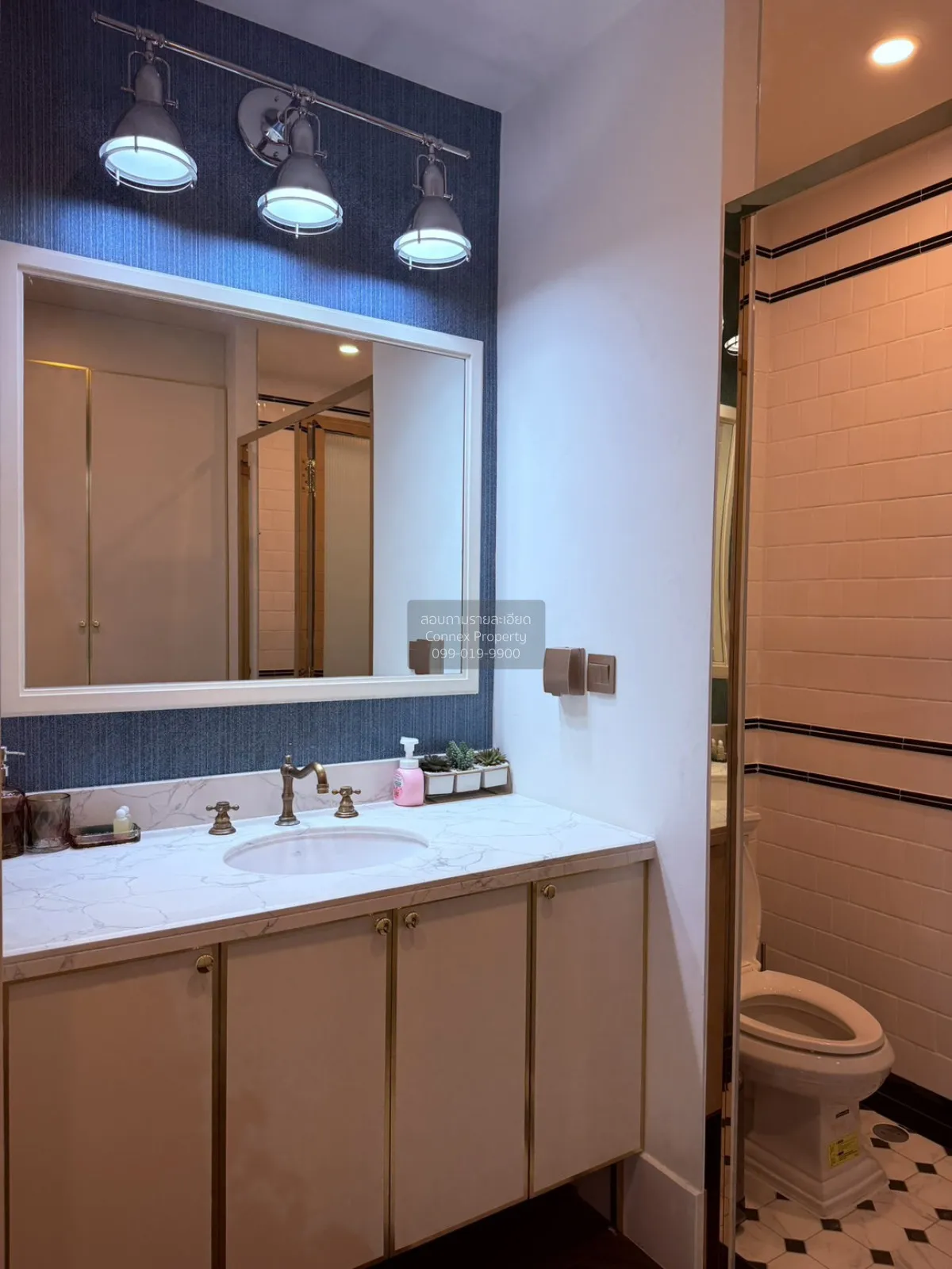 ขายคอนโด  แกรนด์ ฟลอริด้า บีชฟร้อนท์ คอนโด รีสอร์ท พัทยา นาจอมเที