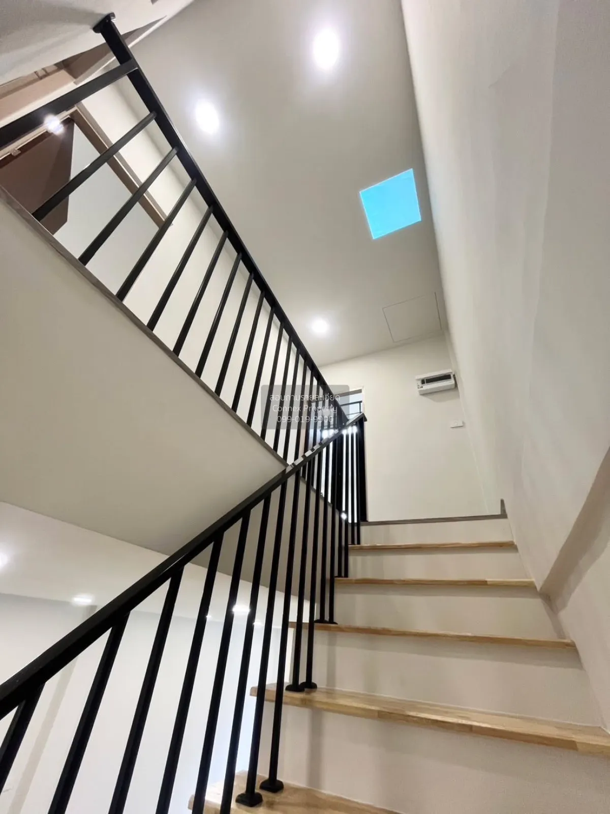 ขายทาวน์โฮม 2 ชั้น สุขุมวิท 101  บางจาก เขต พระโขนง กรุงเทพ CX-14