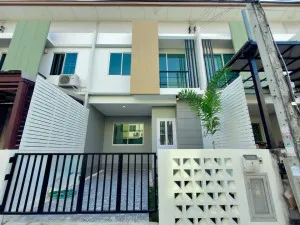 ขายทาวน์เฮ้าส์/ทาวน์โฮม  เนอวานา คัฟเวอร์ อ่อนนุช รีโนเวทใหม่ BTS-อ่อนนุช ลาดกระบัง เขต ลาดกระบัง กรุงเทพ CX-144770