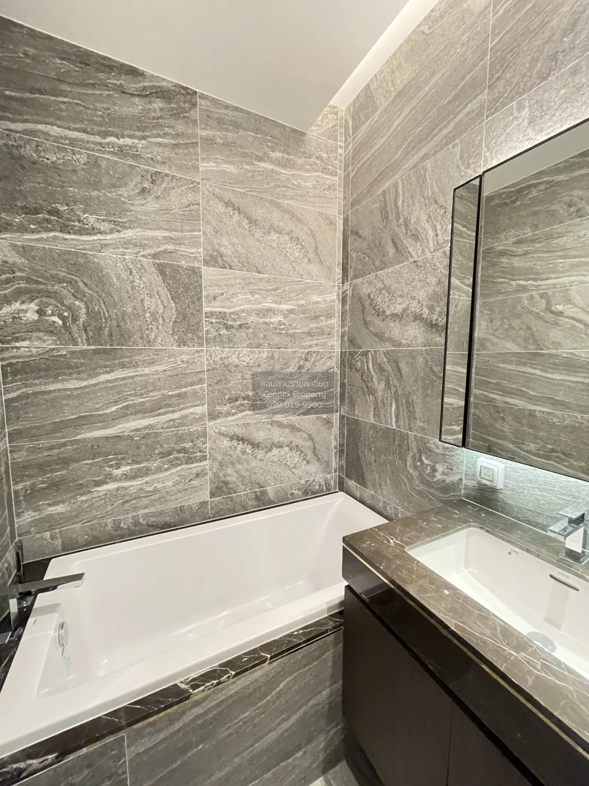 เช่าคอนโด  ดิ เอส สุขุมวิท 36 วิวสวย ชั้นสูง ห้องมุม หน้ากว้าง BT