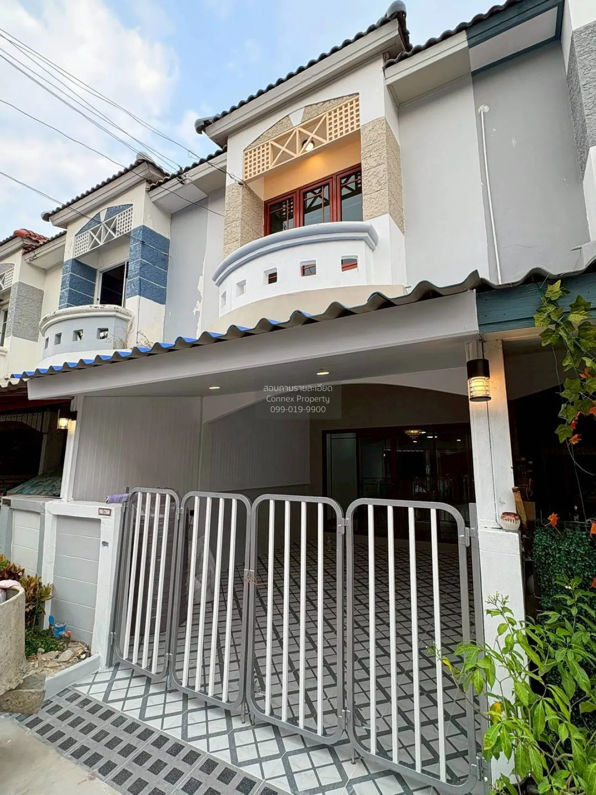 For Sale Townhouse/Townhome  , Baan Piyawararom 1 , newly renovat 1