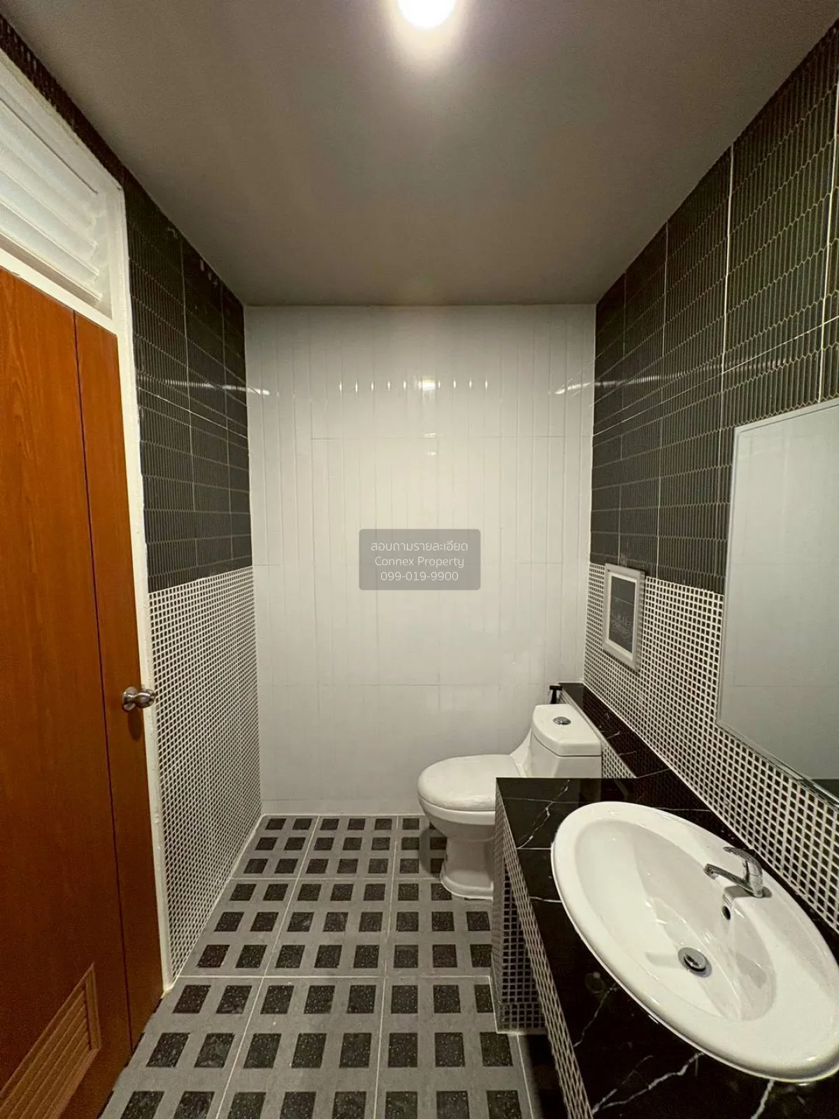 For Sale Townhouse/Townhome  , Baan Piyawararom 1 , newly renovat