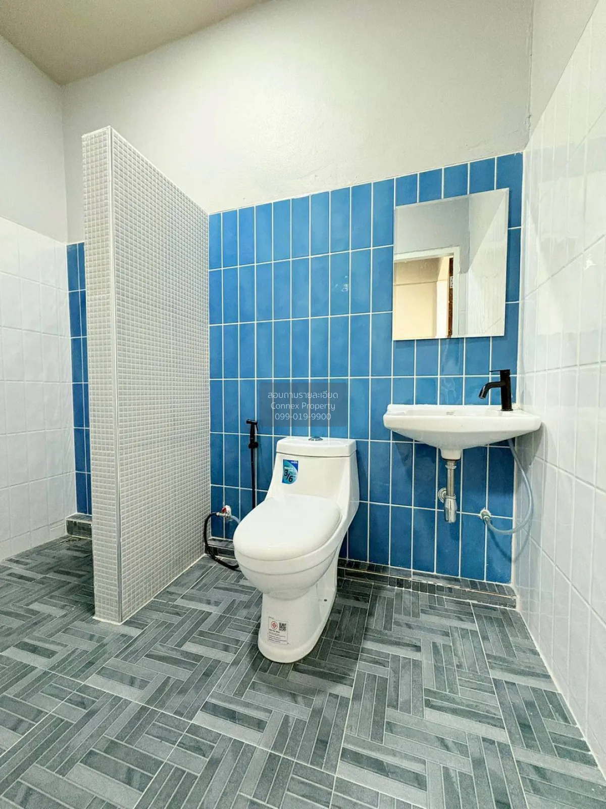 For Sale Townhouse/Townhome  , Baan Nakhonthong Park ville 2 , ne