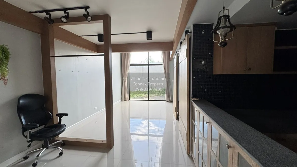 ขายทาวน์เฮ้าส์/ทาวน์โฮม  อีโค สเปซ บางนา - วงแหวน ชั้นสูง ห้องมุม