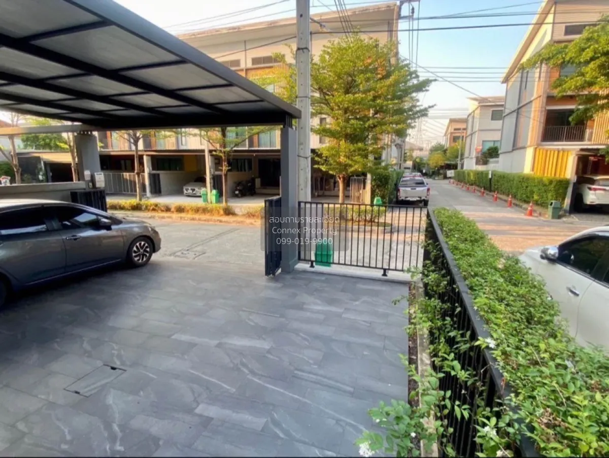 ขายทาวน์เฮ้าส์/ทาวน์โฮม  อีโค สเปซ บางนา - วงแหวน ชั้นสูง ห้องมุม