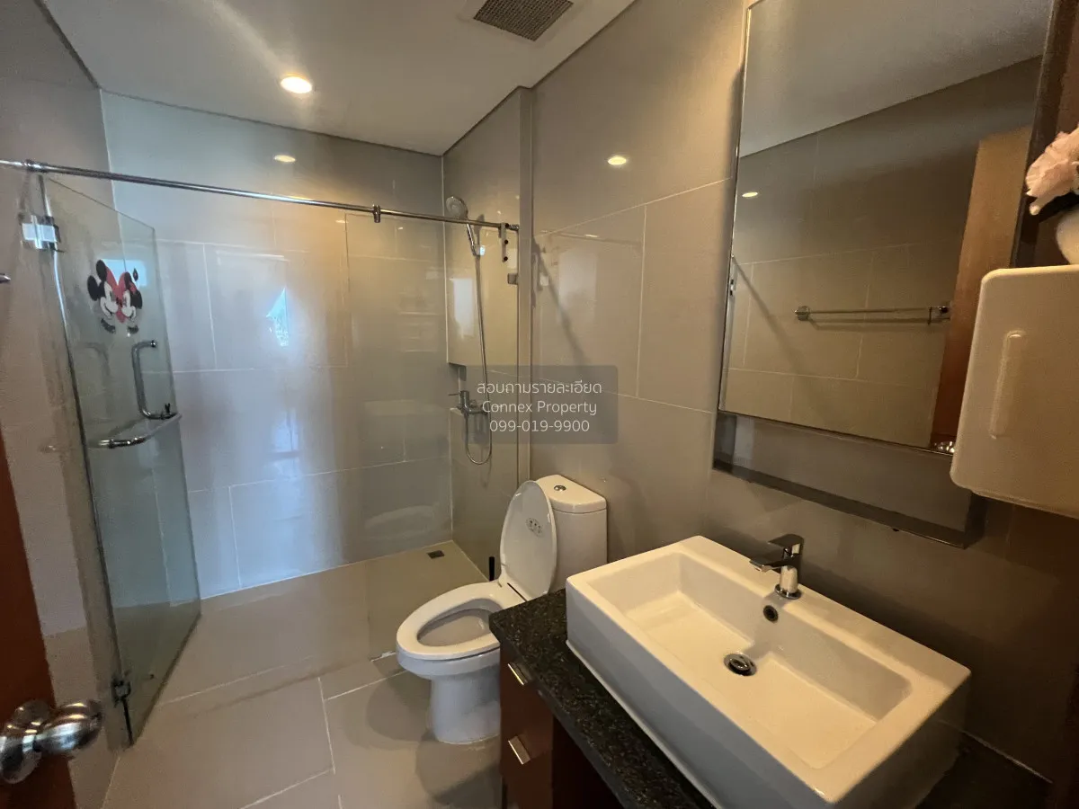 For Rent Condo , Villa Sathorn , high floor , BTS-Krung Thon Buri