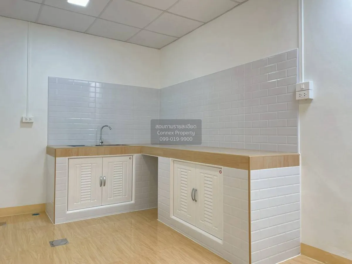 For Sale Townhouse/Townhome  , Baan Piyawararom 1 , wide frontage