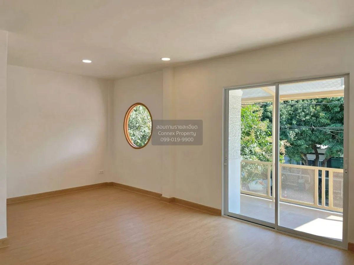 For Sale Townhouse/Townhome  , Baan Piyawararom 1 , wide frontage