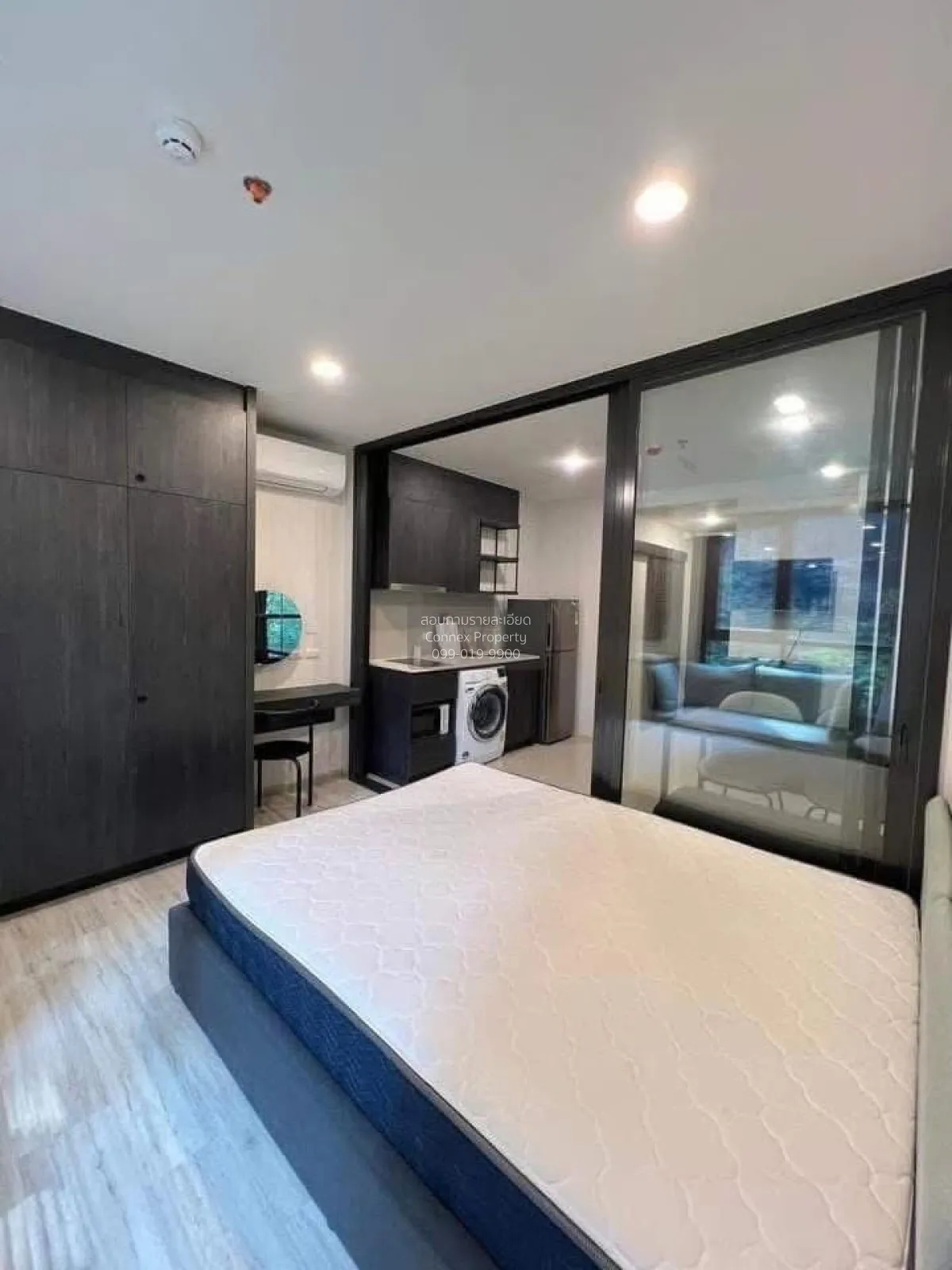 For Sale Condo , XT Huaikhwang , nice view , corner unit , MRT-Hu