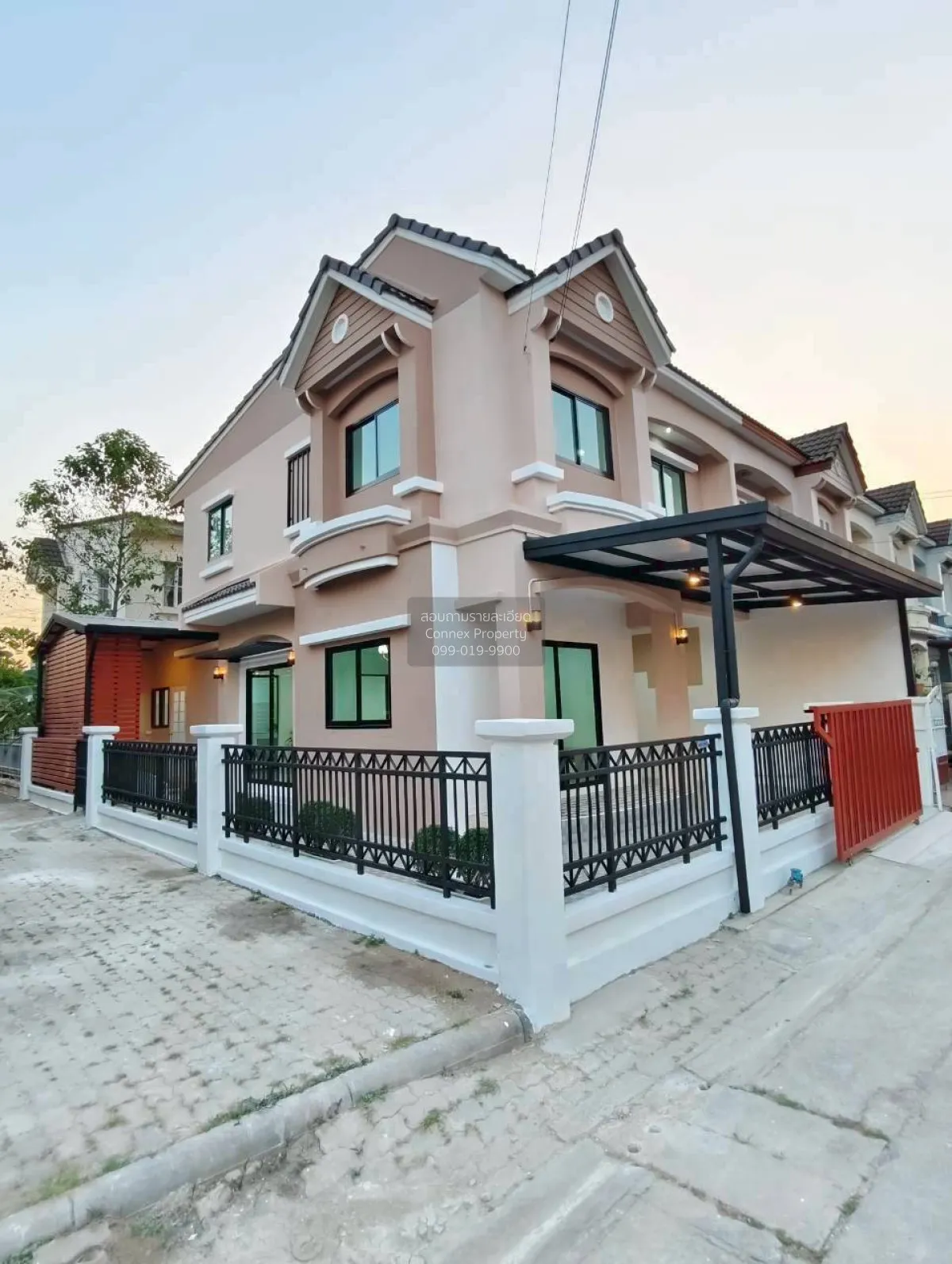 For Sale Townhouse/Townhome  , Budsarin Wongwaen-Rattanathibet ,  3