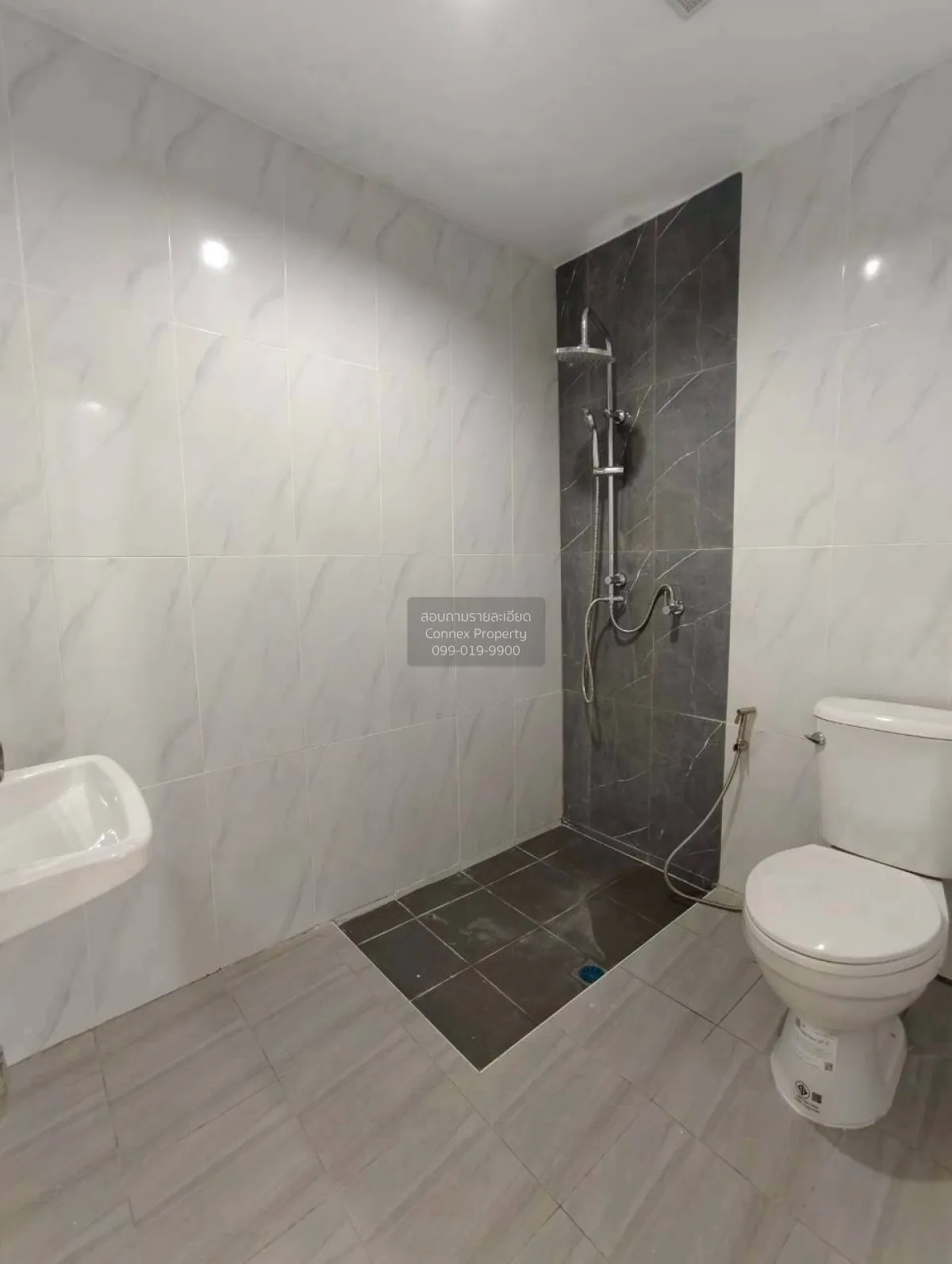 For Sale Townhouse/Townhome  , Budsarin Wongwaen-Rattanathibet , 