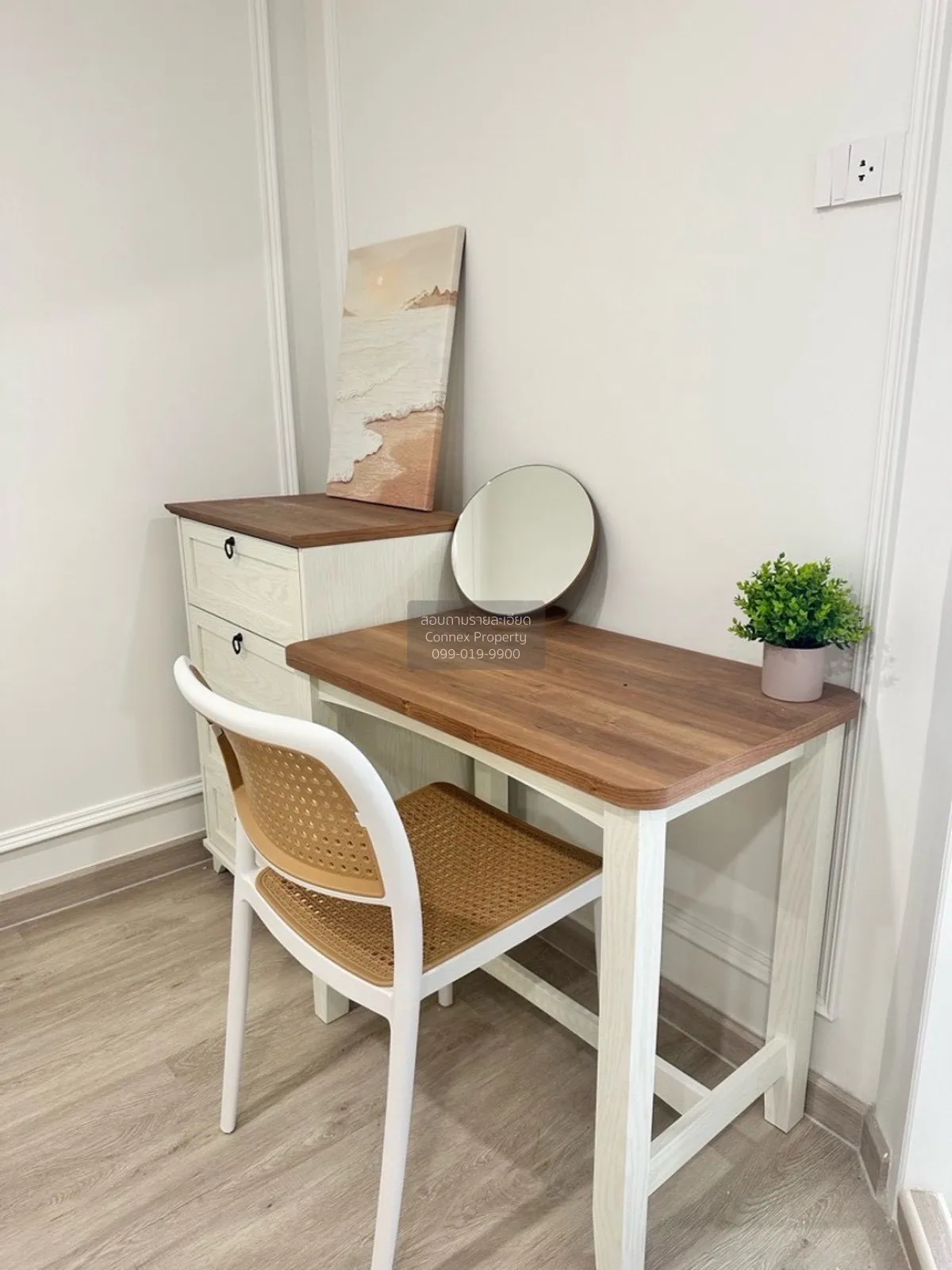 For Sale Condo , T.V.C. Condominium , newly renovated , MRT-Huai  4