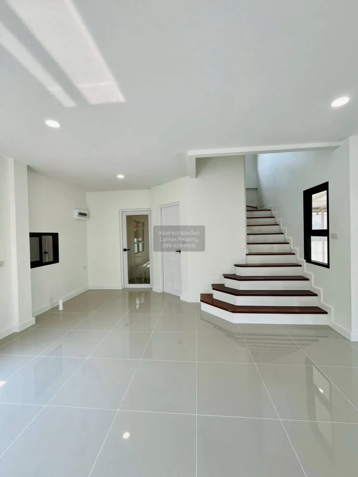 ขายบ้าน  ชลลดา วงแหวน-รัตนาธิเบศร์ รีโนเวทใหม่ บางรักพัฒนา บางบัว