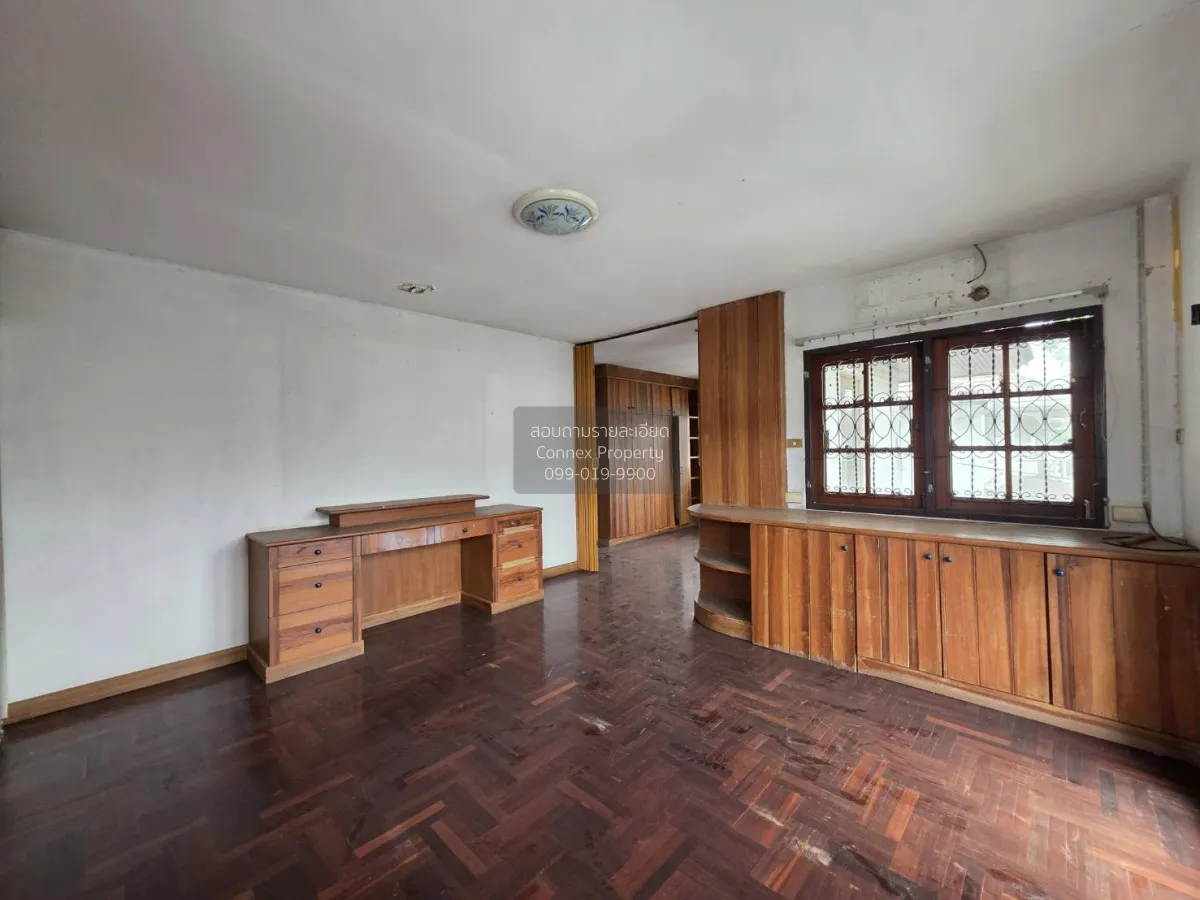 For Sale House , Duliya Taling Chan , wide frontage , Bang Ramat 