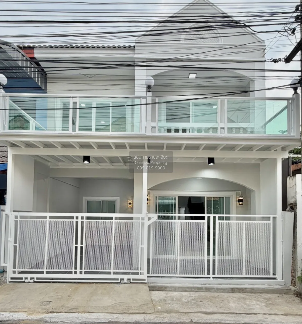 For Sale Townhouse/Townhome  , Kittayarak , corner unit , MRT-Yae 1