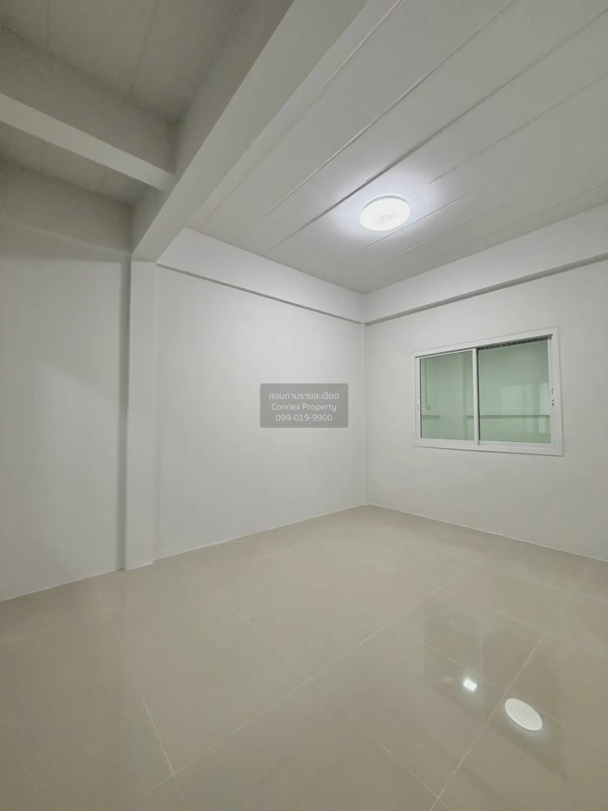 For Sale Townhouse/Townhome  , Kittayarak , corner unit , MRT-Yae