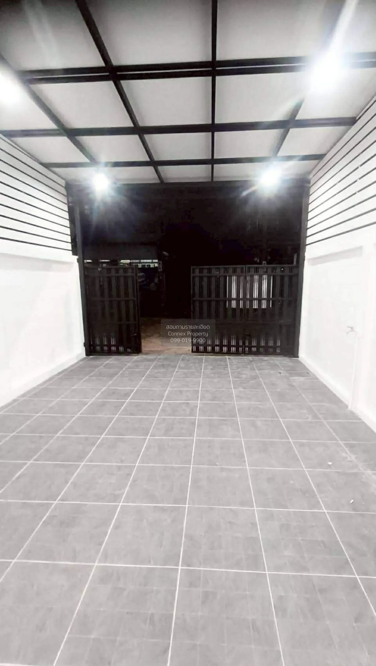 For Sale Townhouse/Townhome  , Nong Khaem Village , corner unit ,