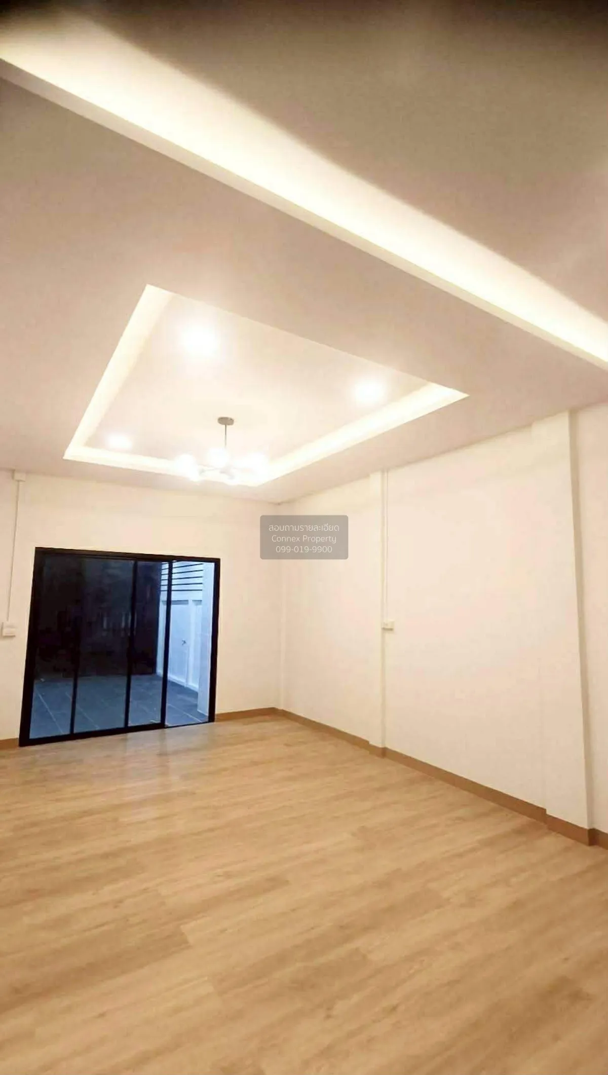 For Sale Townhouse/Townhome  , Nong Khaem Village , corner unit ,