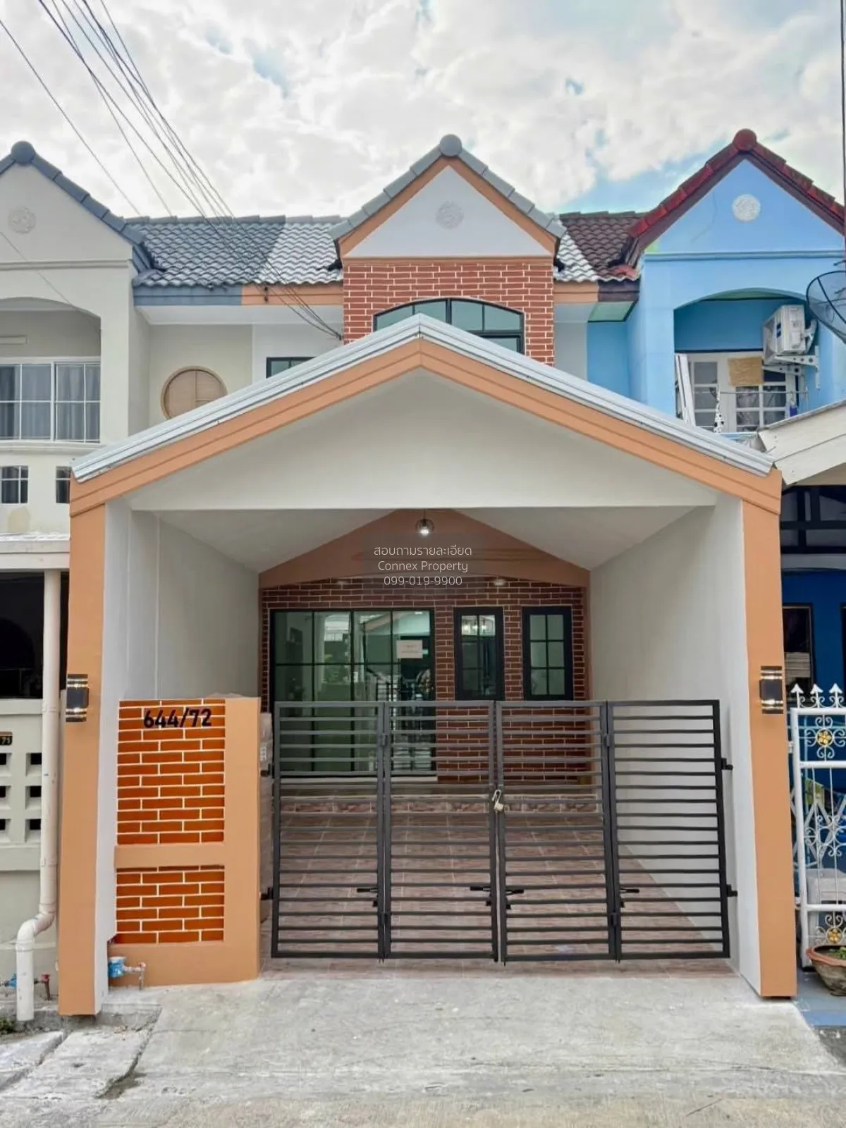 For Sale Townhouse/Townhome  , Nawakarn Sereethai , newly renovat 1