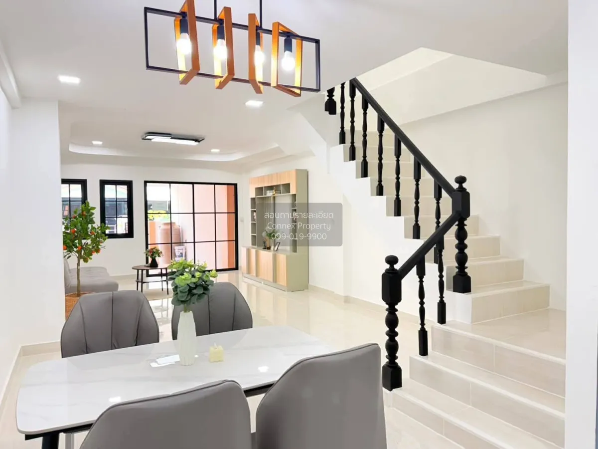 For Sale Townhouse/Townhome  , Nawakarn Sereethai , newly renovat