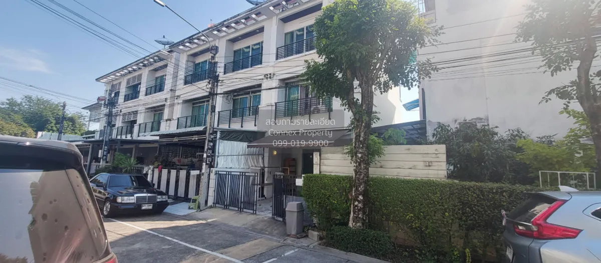 ขายทาวน์เฮ้าส์/ทาวน์โฮม  บ้านกลางเมือง สาทร - ตากสิน 1 ห้องมุม BT 2