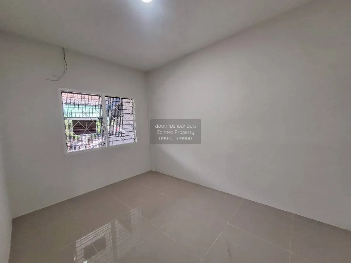 For Sale Townhouse, Wang Hin Soi 8. , newly renovated , Surasak , 2