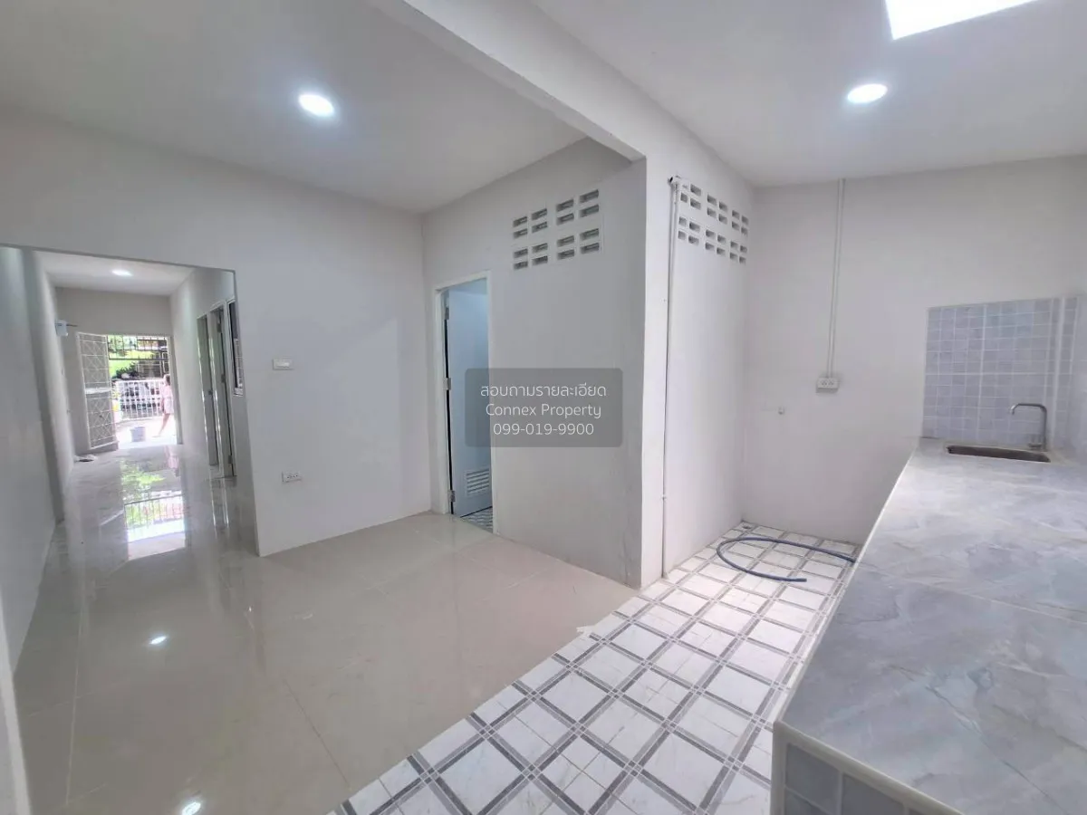 For Sale Townhouse, Wang Hin Soi 8. , newly renovated , Surasak ,