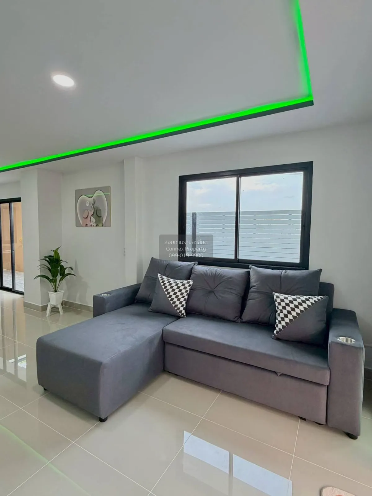 For Sale Townhouse/Townhome  , Baan Nanthicha 3/8 , corner unit ,