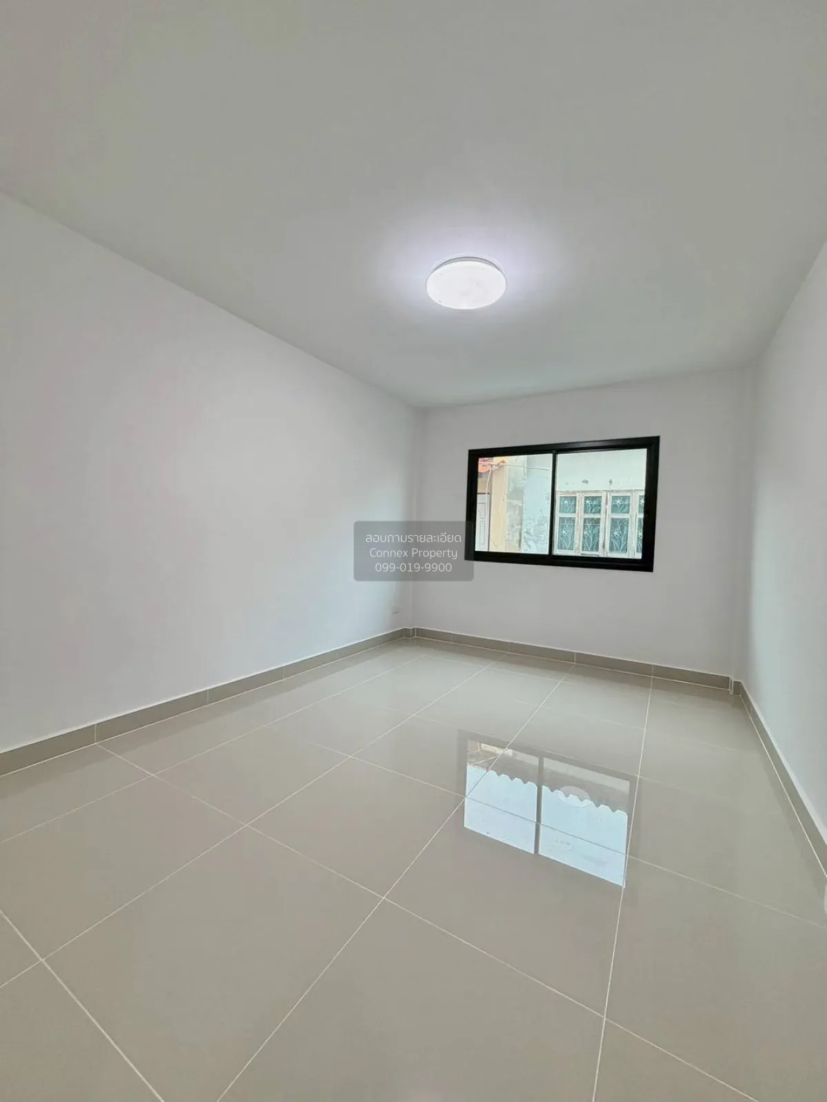 For Sale Townhouse/Townhome  , Baan Nanthicha 3/8 , corner unit ,