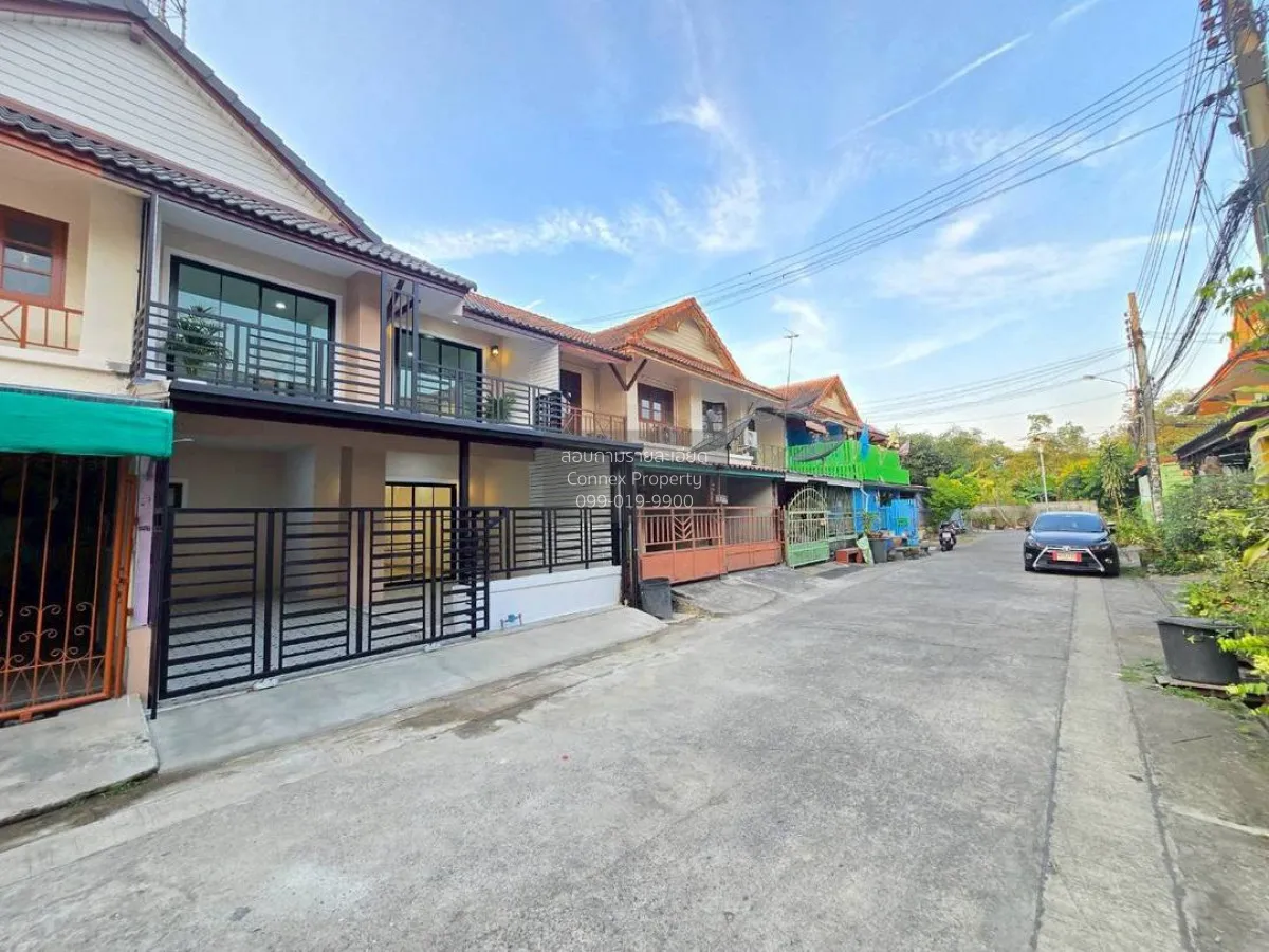 ขายทาวน์เฮ้าส์/ทาวน์โฮม  บ้านพฤกษา 3 บางบัวทอง รีโนเวทใหม่ บางคูร 2