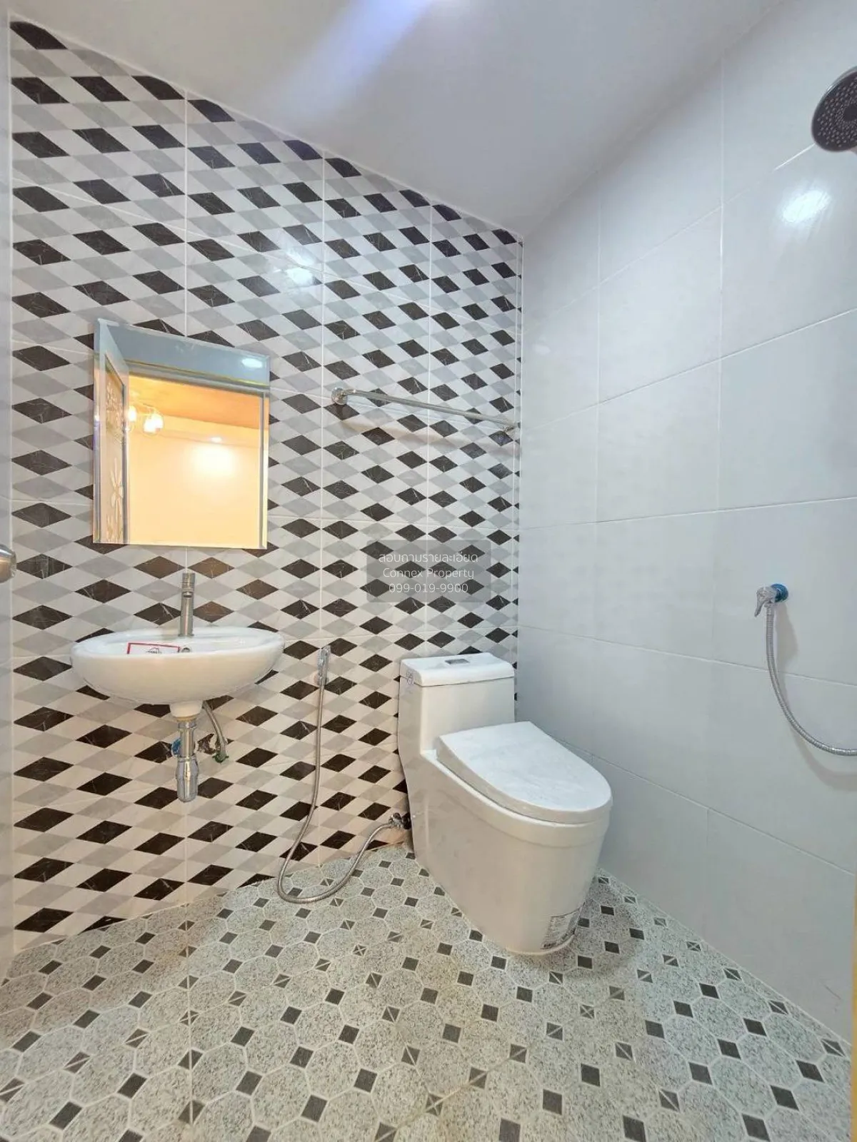 ขายทาวน์เฮ้าส์/ทาวน์โฮม  บ้านพฤกษา 3 บางบัวทอง รีโนเวทใหม่ บางคูร