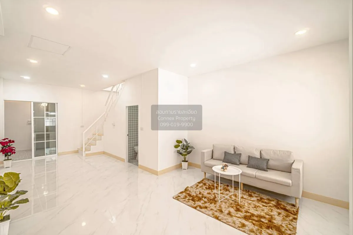 For Sale Townhouse/Townhome  , Pimonrat 2 , newly renovated , Phi 3