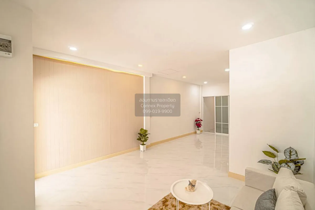 For Sale Townhouse/Townhome  , Pimonrat 2 , newly renovated , Phi