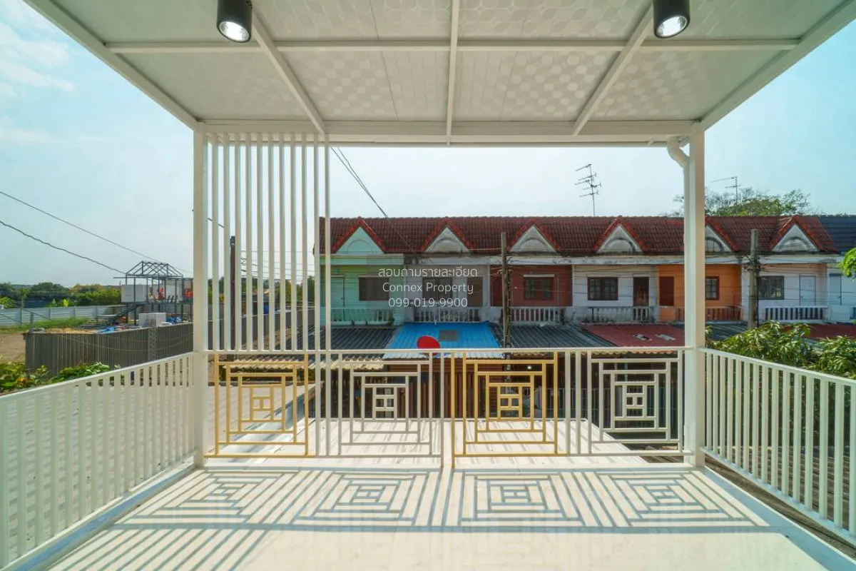 For Sale Townhouse/Townhome  , Pimonrat 2 , newly renovated , Phi