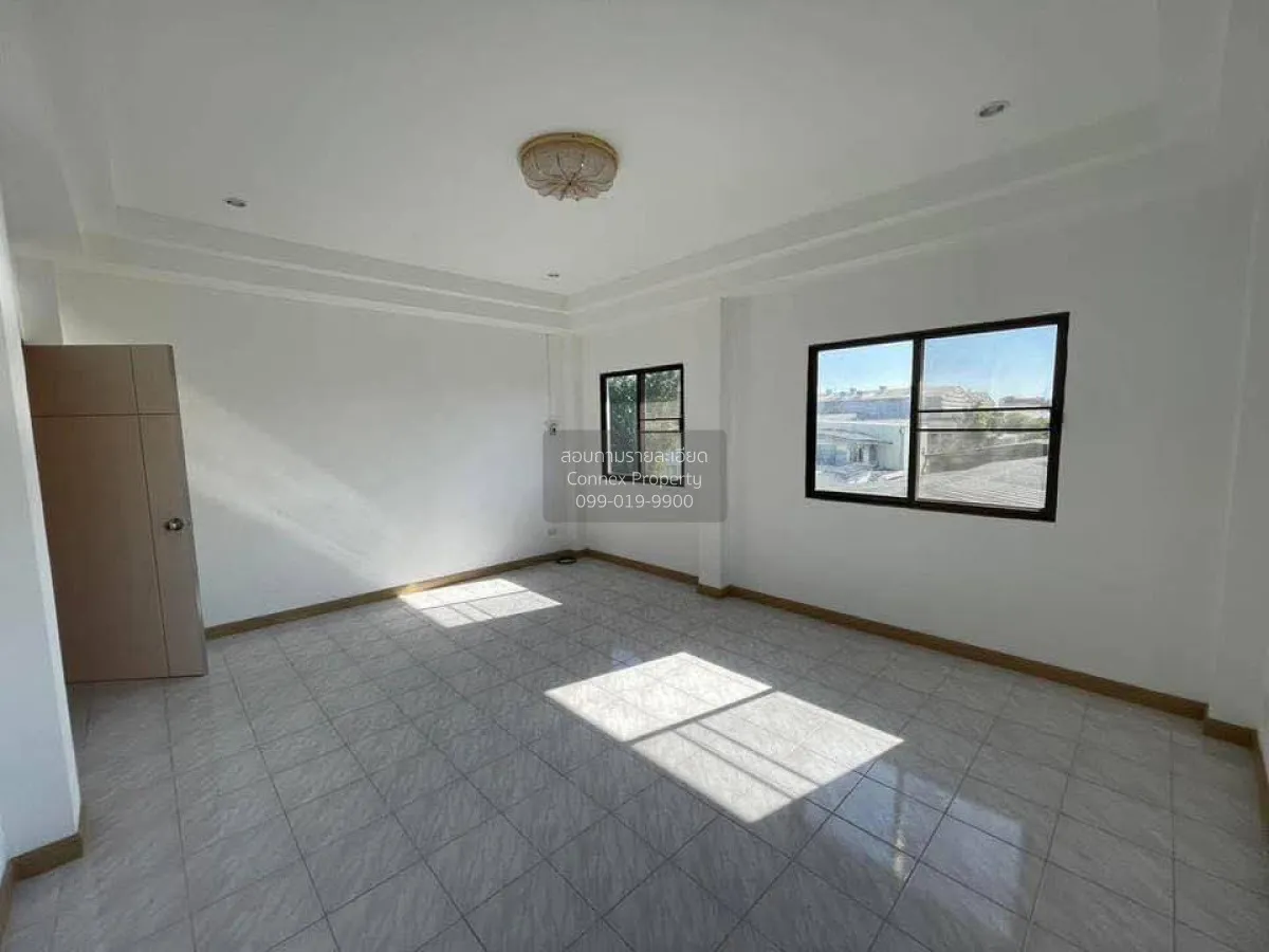 For Sale Townhouse/Townhome  , Arinsiri Country Hill , Huai Kapi 