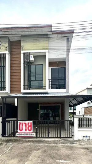 For Sale Townhouse/Townhome  , Arinsiri Country Hill , Huai Kapi , Mueang Chon Buri , Chon Buri , CX-145567