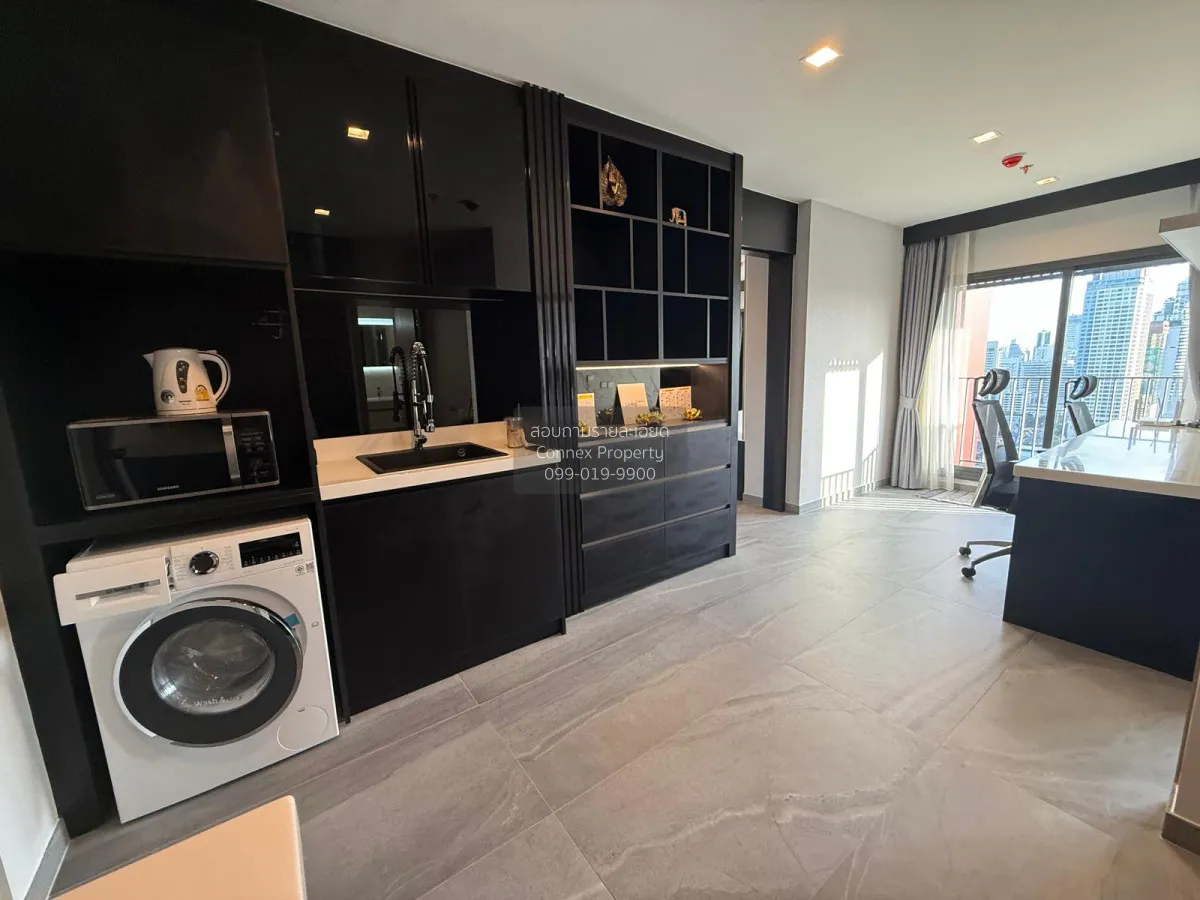 ขายคอนโด  ไลฟ์ อโศก ไฮป์ พระราม 9 วิวสวย ชั้นสูง ห้องมุม รีโนเวทใ