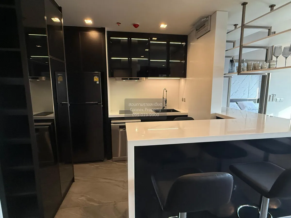 ขายคอนโด  ไลฟ์ อโศก ไฮป์ พระราม 9 วิวสวย ชั้นสูง ห้องมุม รีโนเวทใ