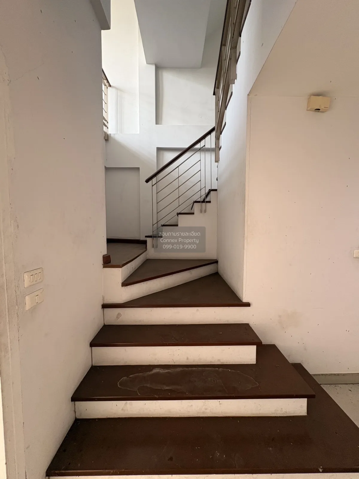 ขายทาวน์เฮ้าส์/ทาวน์โฮม  บ้านกลางเมือง บริติช ทาวน์ ศรีนครินทร์ M